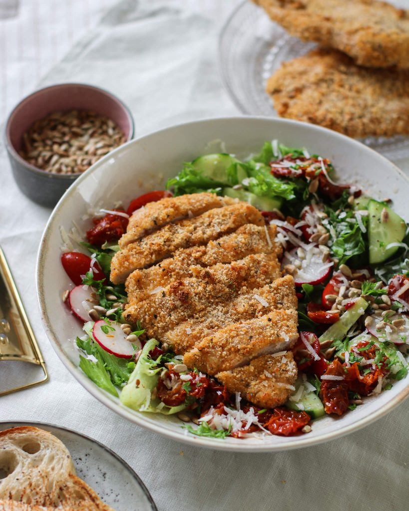 salotos su vištiena