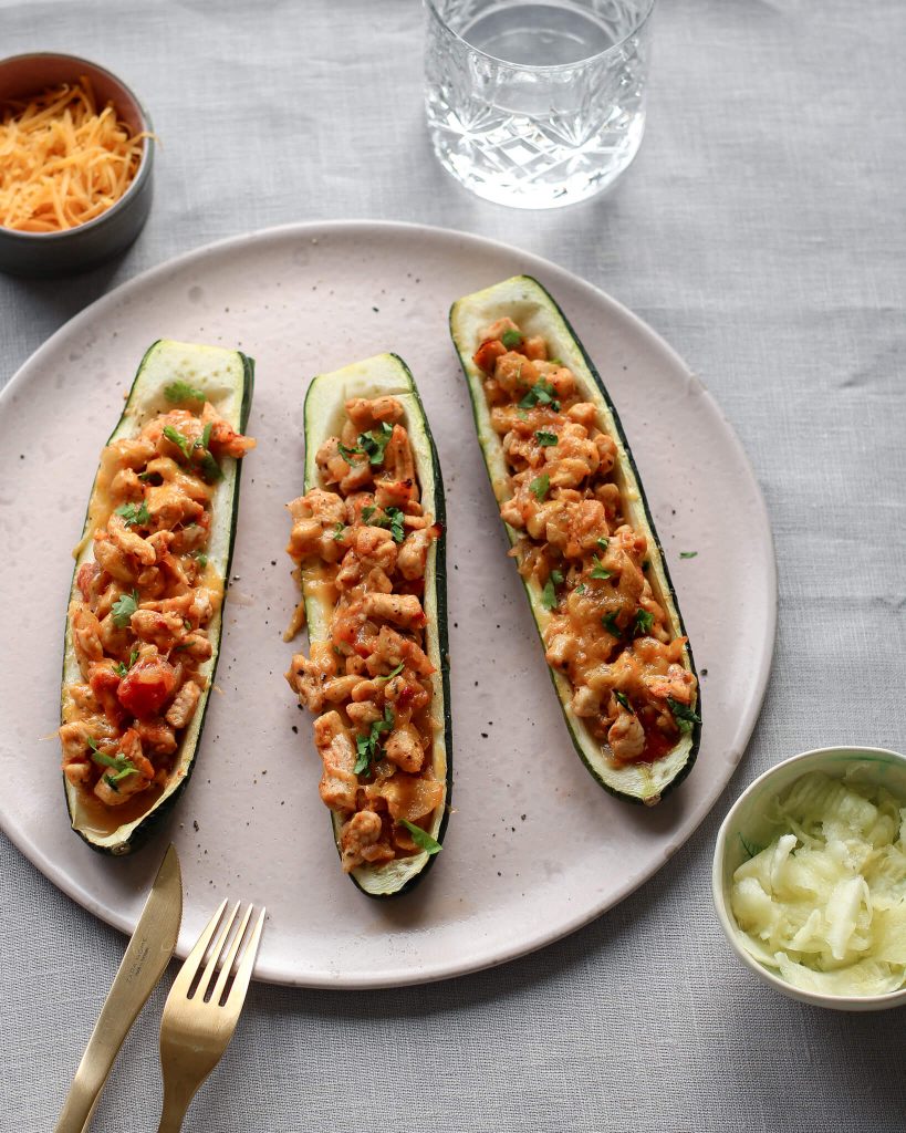 vištiena įdarytos cukinijos