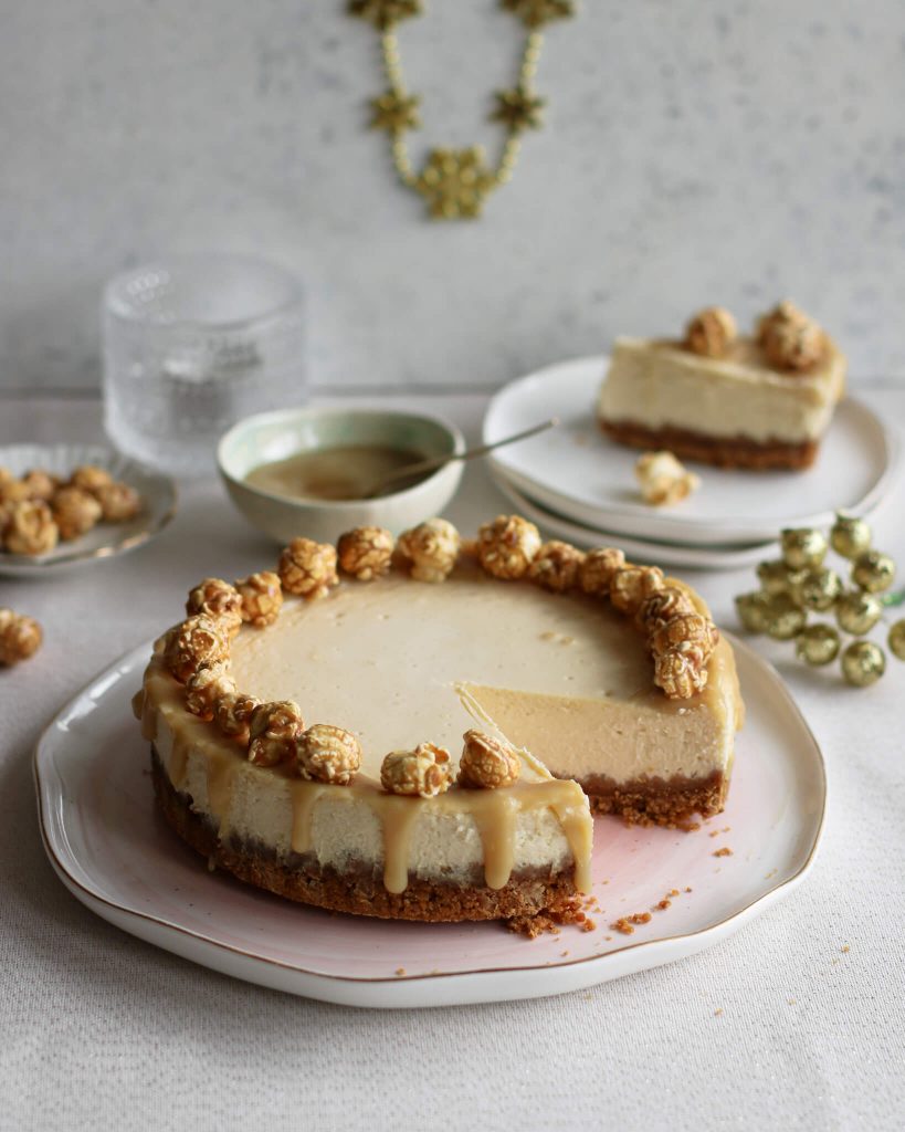 karamelinis sūrio pyragas