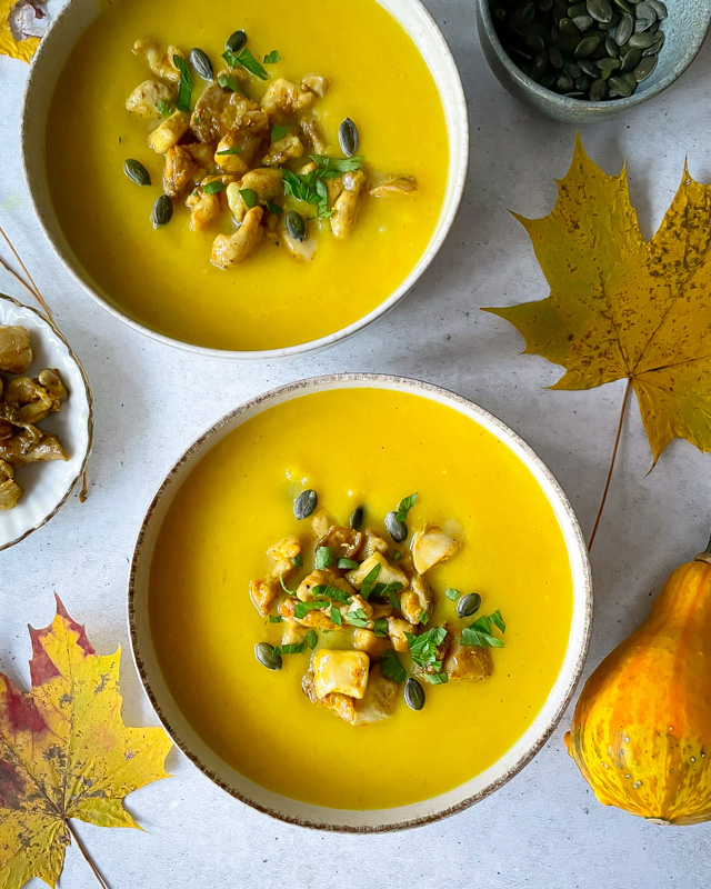 Moliūgų sriuba su vištiena